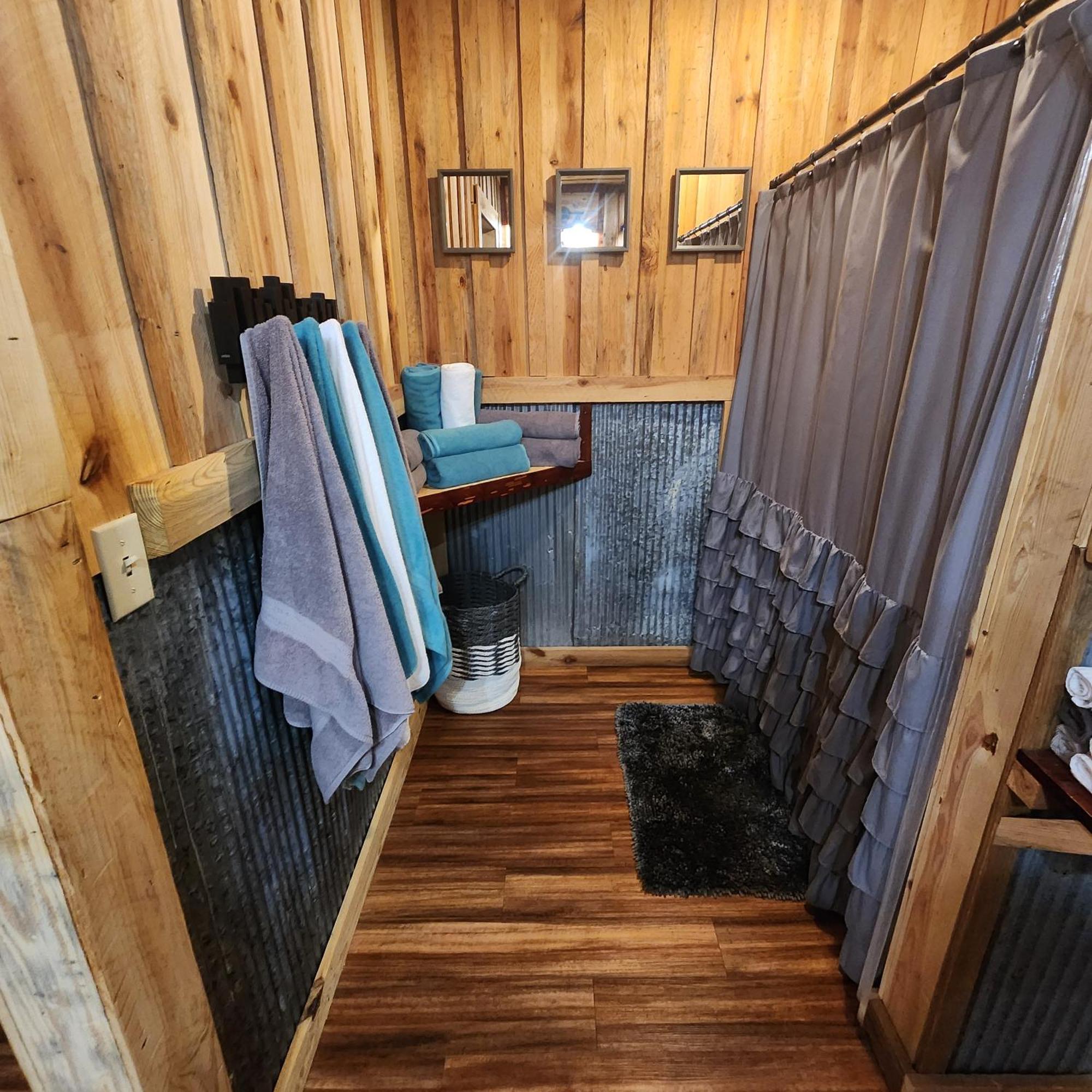 Unique Country Cabin Meets Farmhouse Modern!!! مينا المظهر الخارجي الصورة