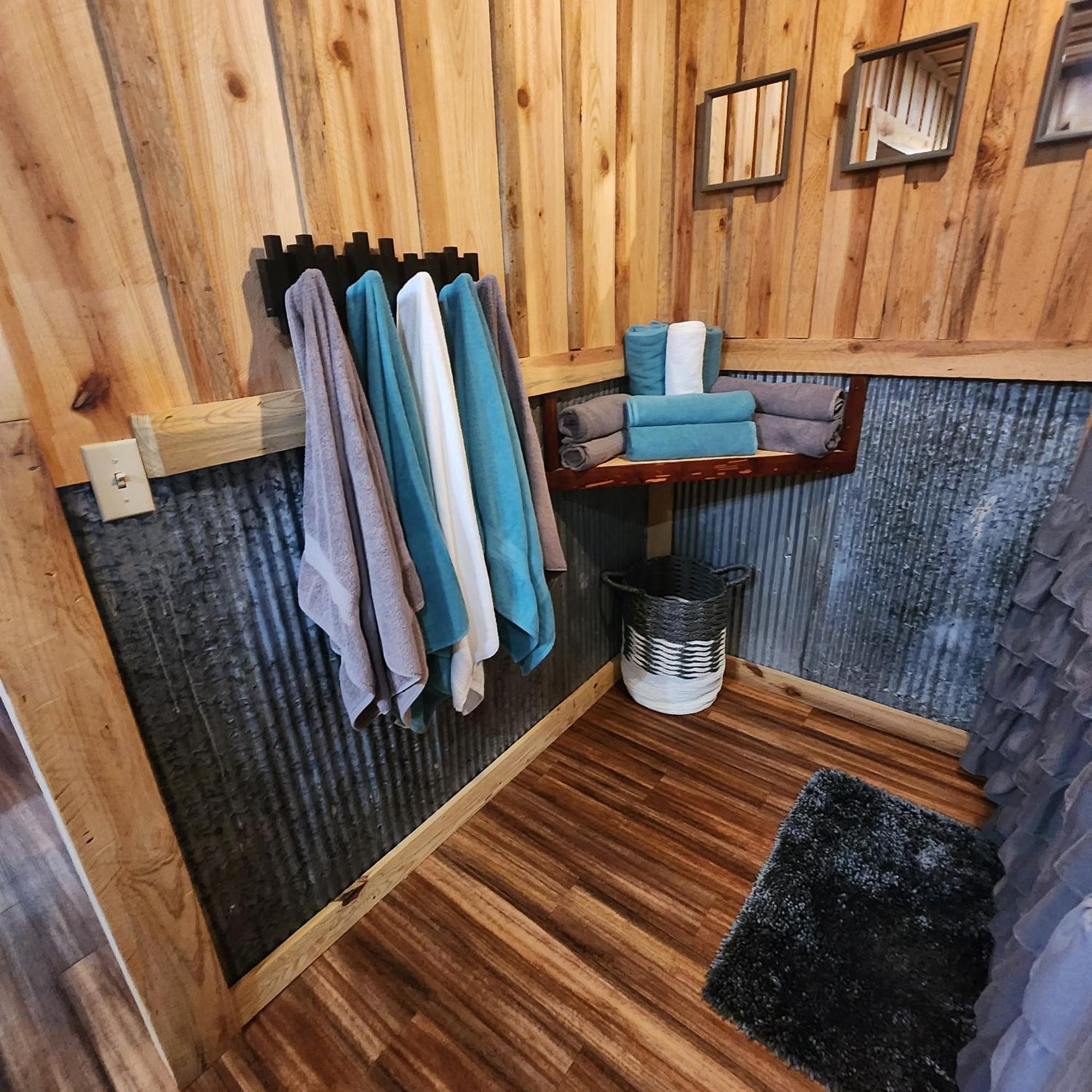 Unique Country Cabin Meets Farmhouse Modern!!! مينا المظهر الخارجي الصورة